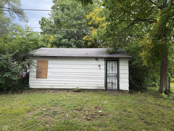 Listing Image 8