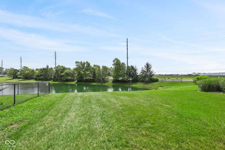 Listing Image 44