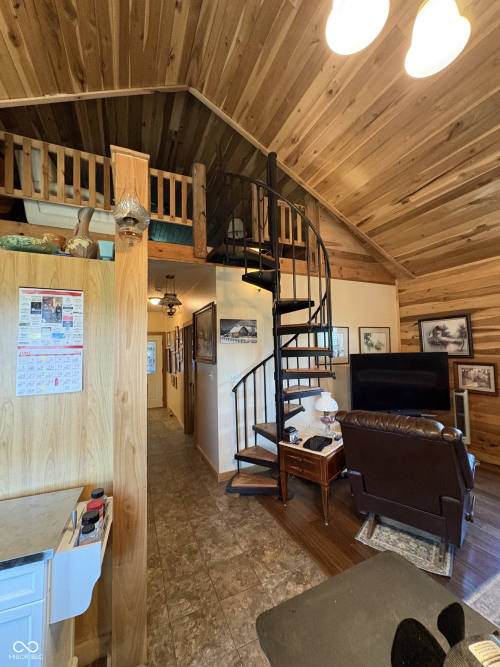 Listing Image 18