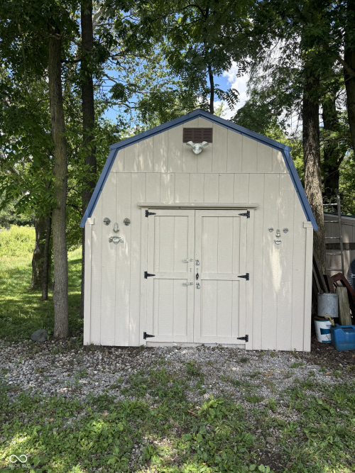 Listing Image 7
