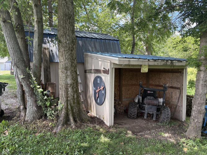 Listing Image 8