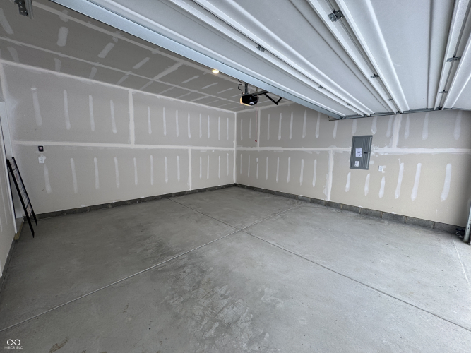 Listing Image 26