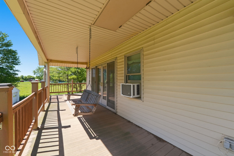 Listing Image 36