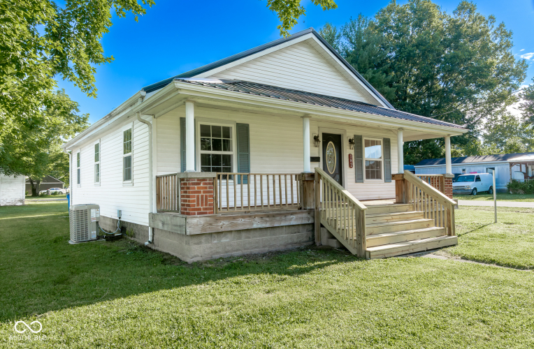 Listing Image 3