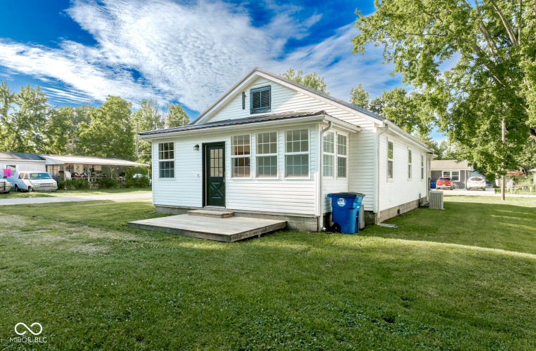 Listing Image 7
