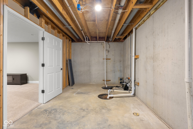 Listing Image 50
