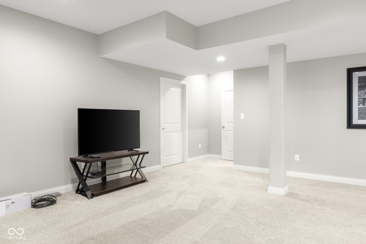 Listing Image 59