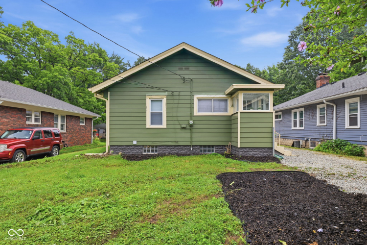 Listing Image 28