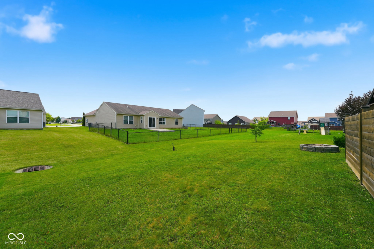 Listing Image 42