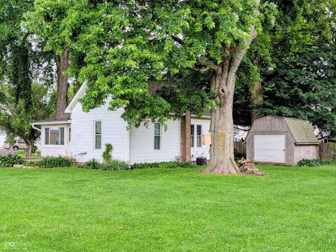 Listing Image 11