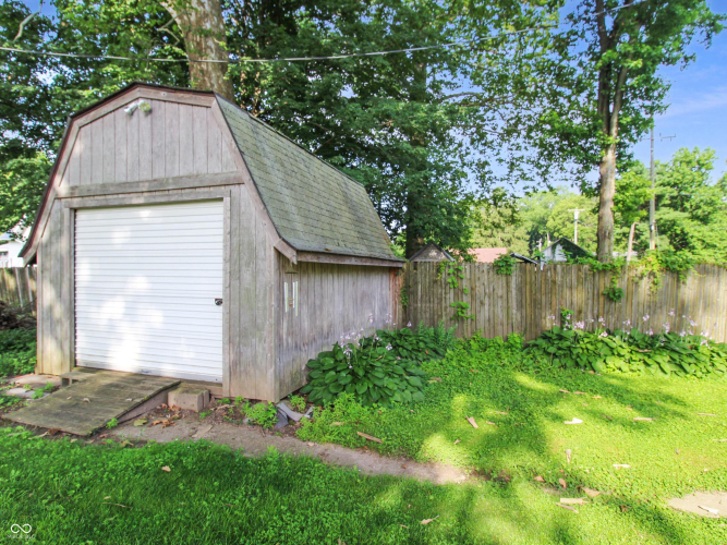 Listing Image 17