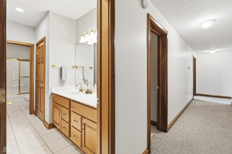 Listing Image 55
