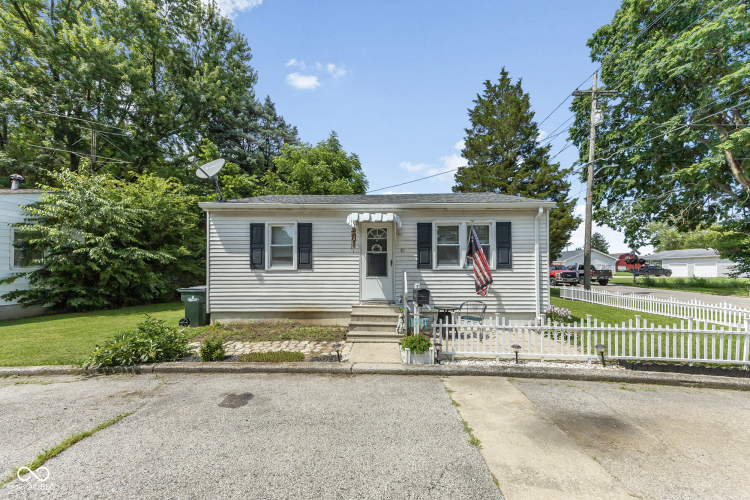 Listing Image 7