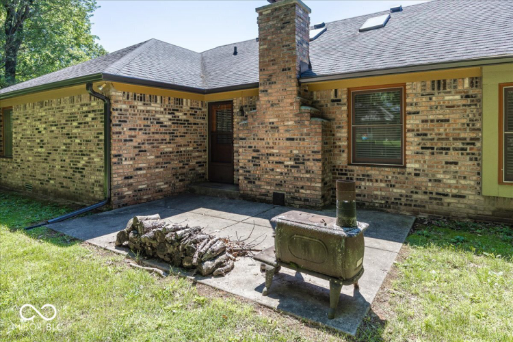 Listing Image 28