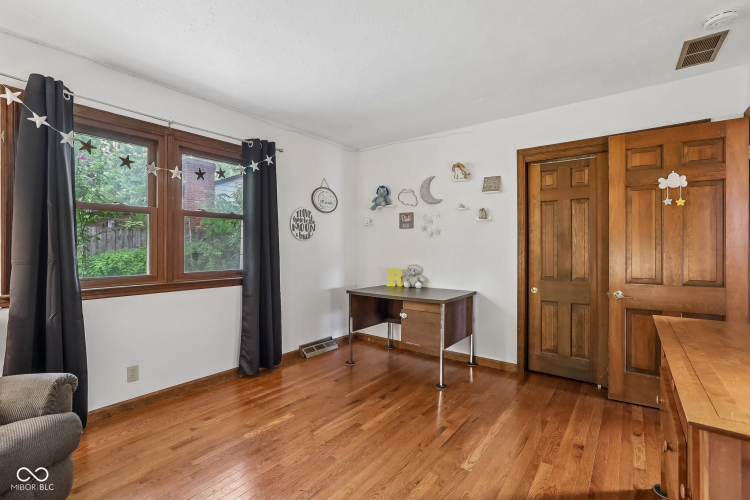 Listing Image 33