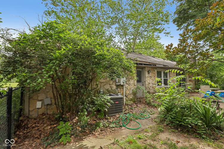 Listing Image 41