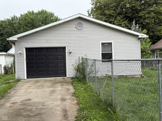 Listing Image 23