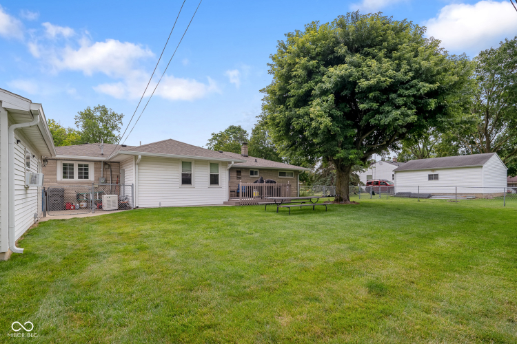 Listing Image 37