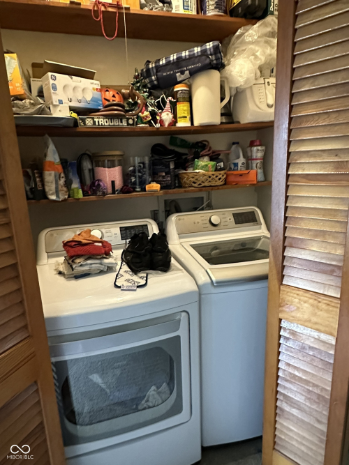 Listing Image 12