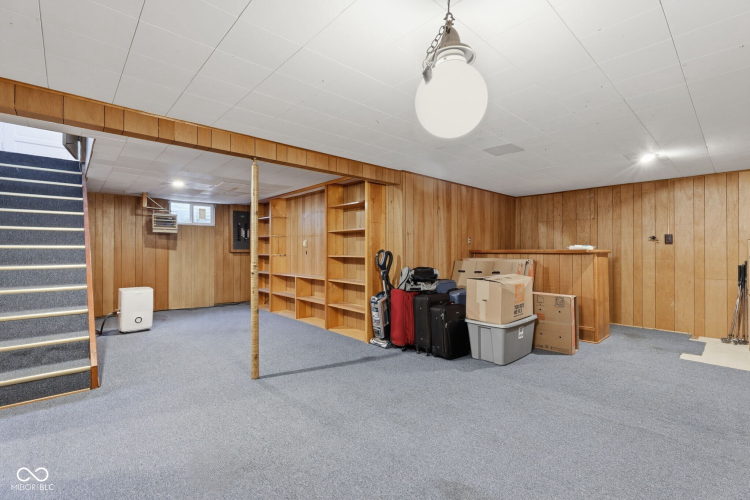 Listing Image 42