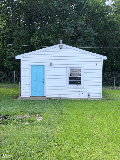 Listing Image 18