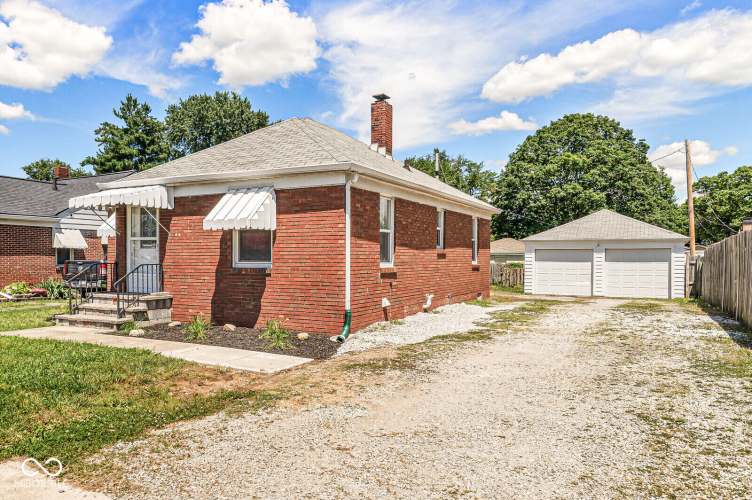 Listing Image 2