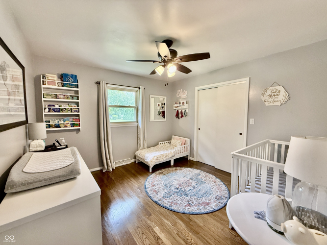 Listing Image 13
