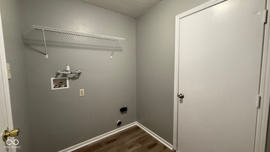 Listing Image 59