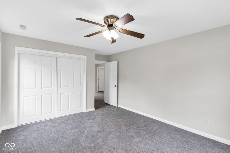 Listing Image 28