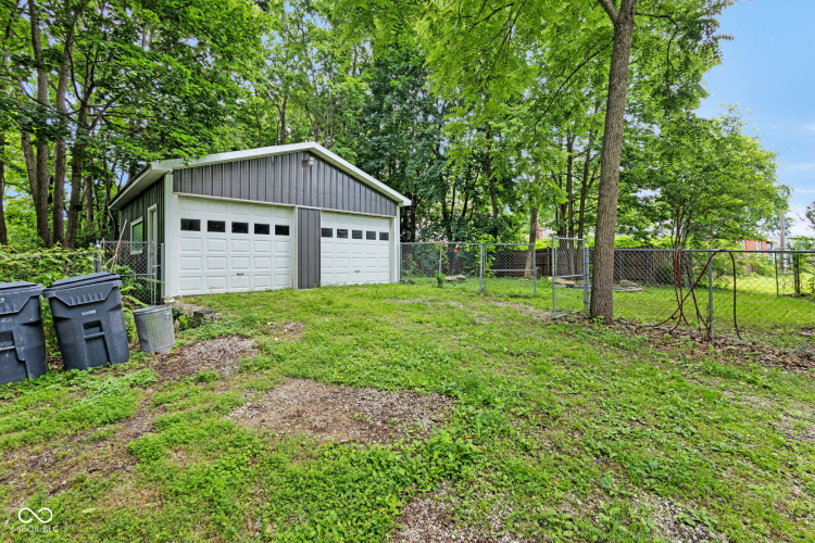 Listing Image 46