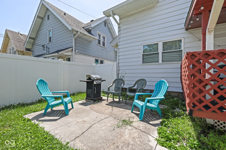 Listing Image 14