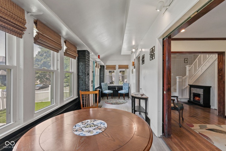Listing Image 18