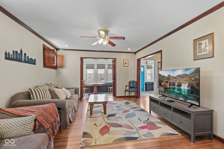Listing Image 22