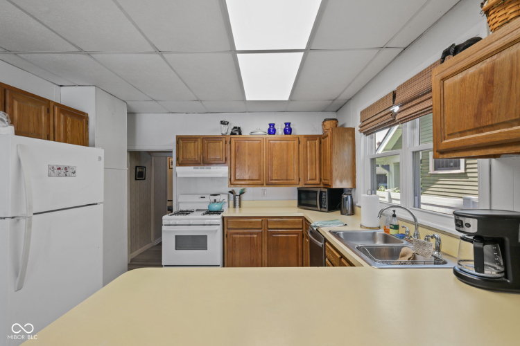 Listing Image 30