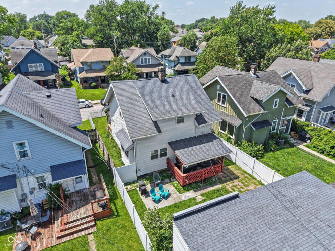 Listing Image 4