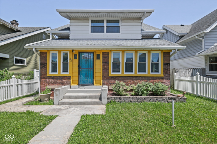 Listing Image 8