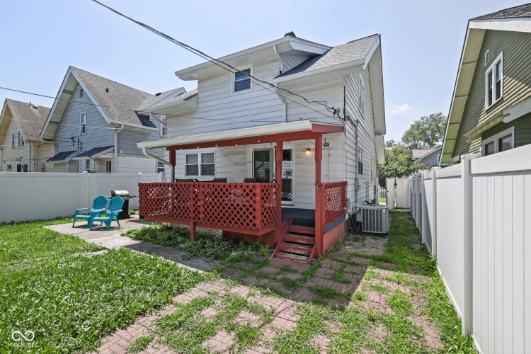 Listing Image 10