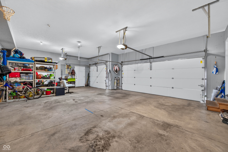 Listing Image 79