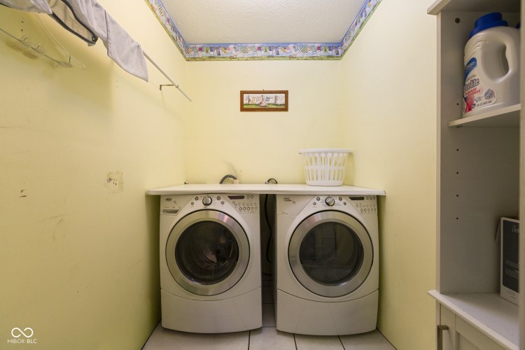 Listing Image 41