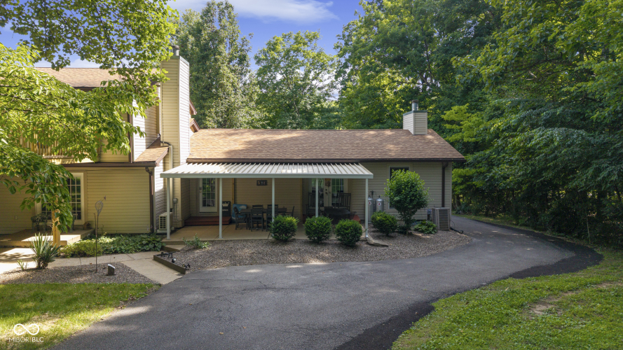 Listing Image 52