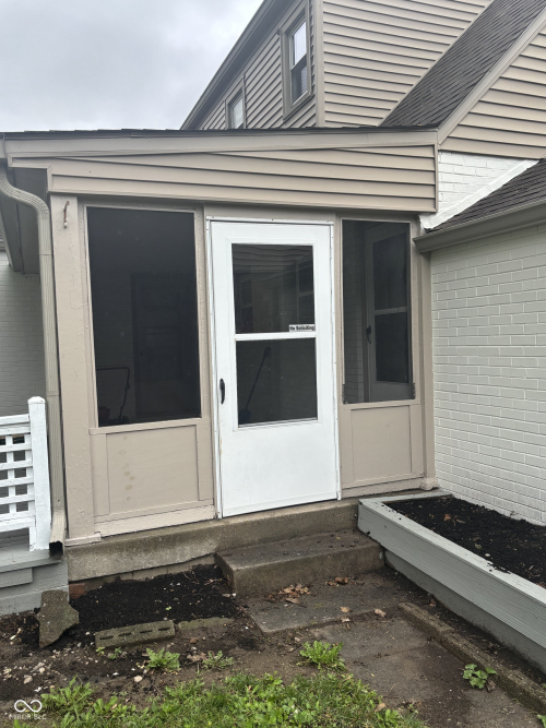 Listing Image 16