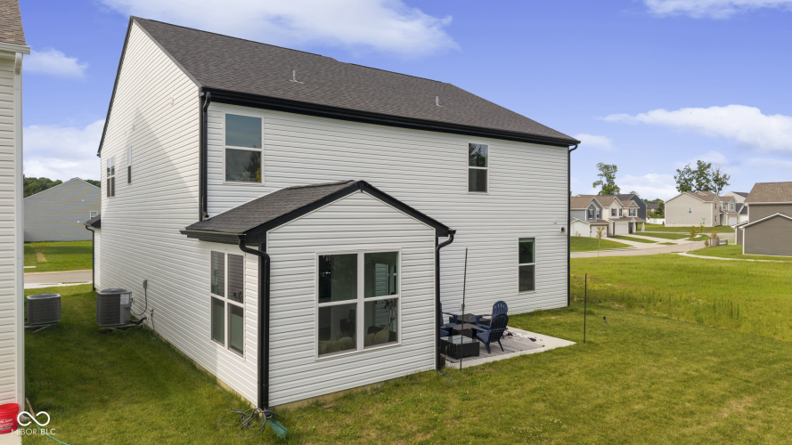 Listing Image 49