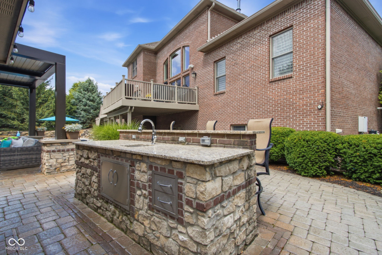 Listing Image 91