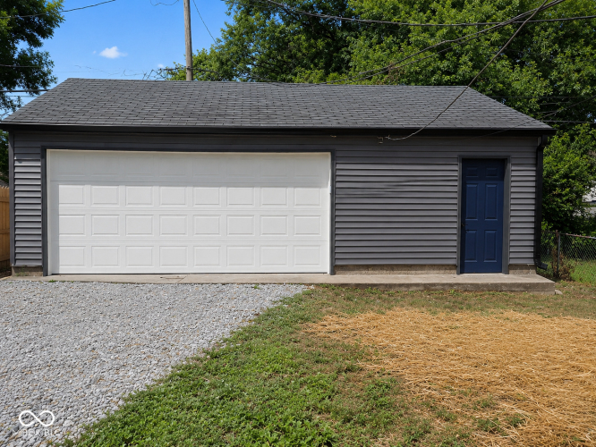 Listing Image 16