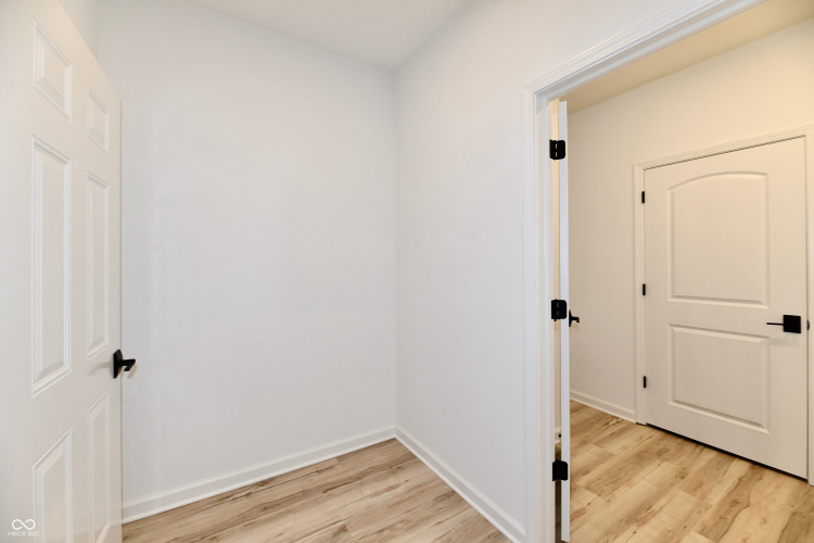 Listing Image 55