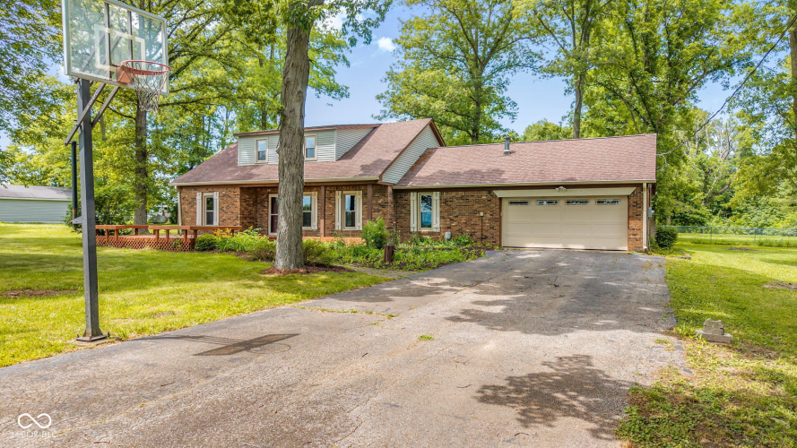 Listing Image 58