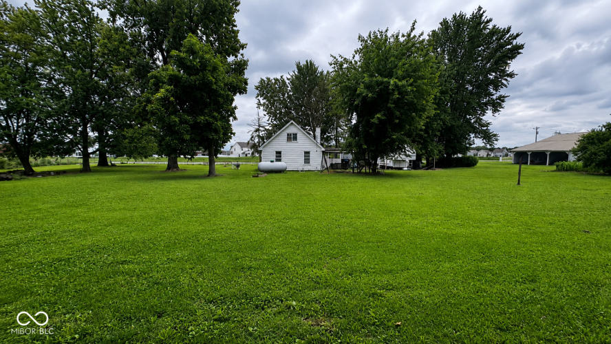 Listing Image 18