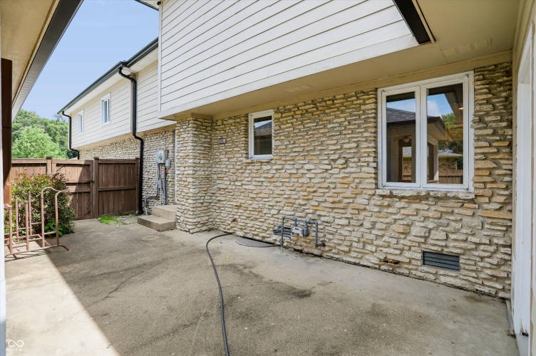 Listing Image 37