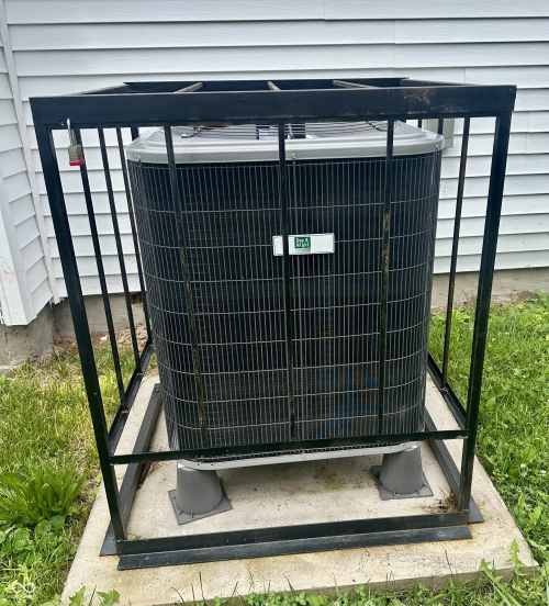 Listing Image 4