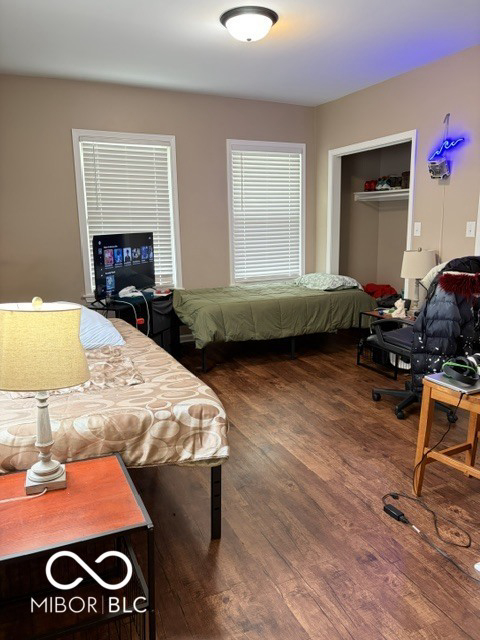 Listing Image 11